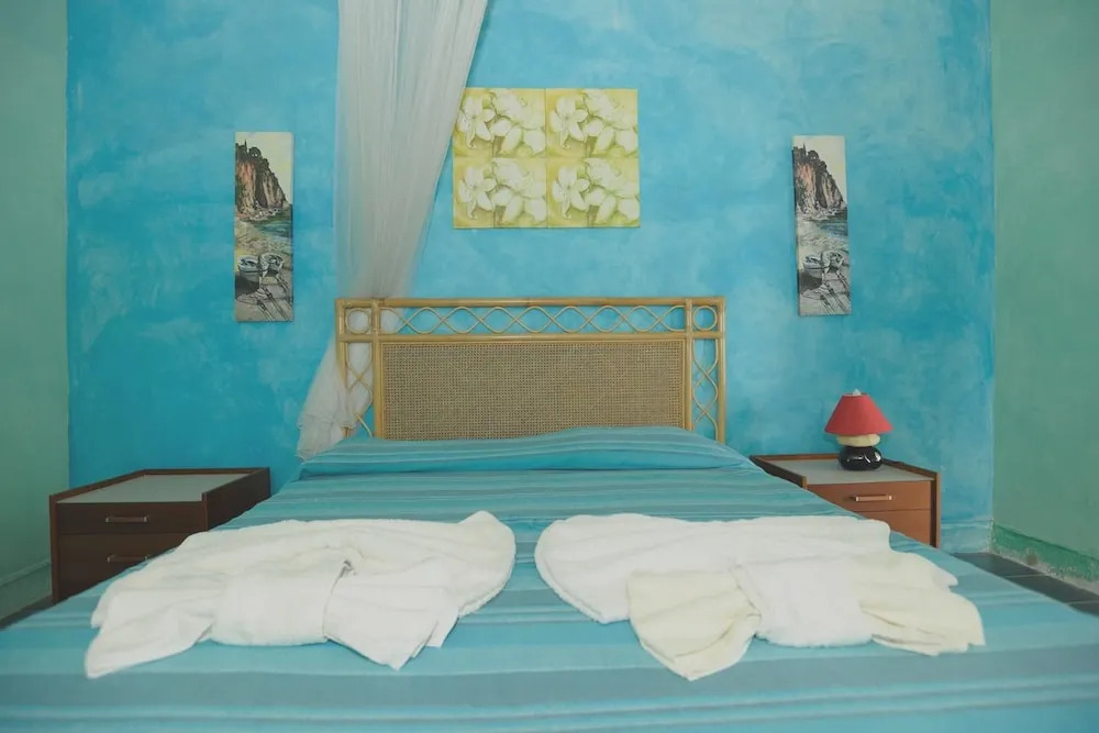 Apartment With one Bedroom in Realmonte, With Wonderful sea View, Shared Pool, Furnished Terrace - Near the Beach
