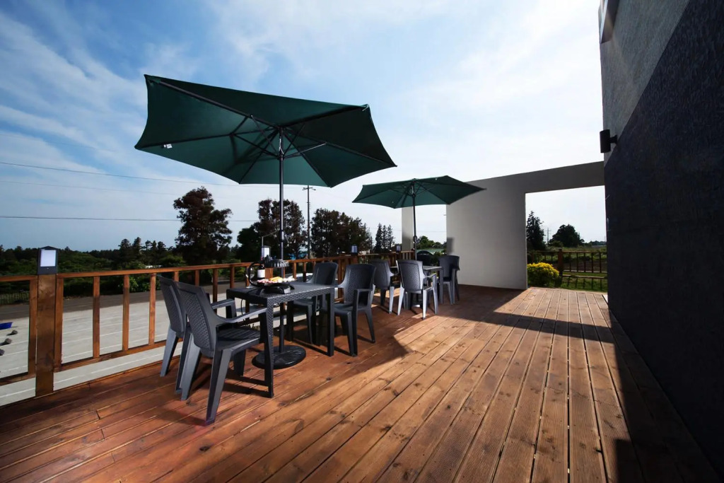Jeju Poeta Pension