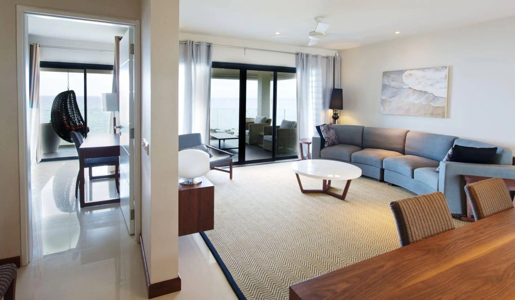 Leora Beach Apartments