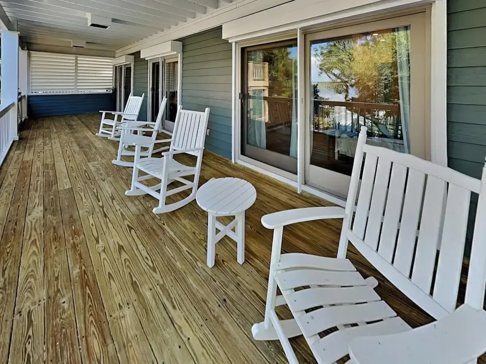 Shady Beaches by Topsail Realty