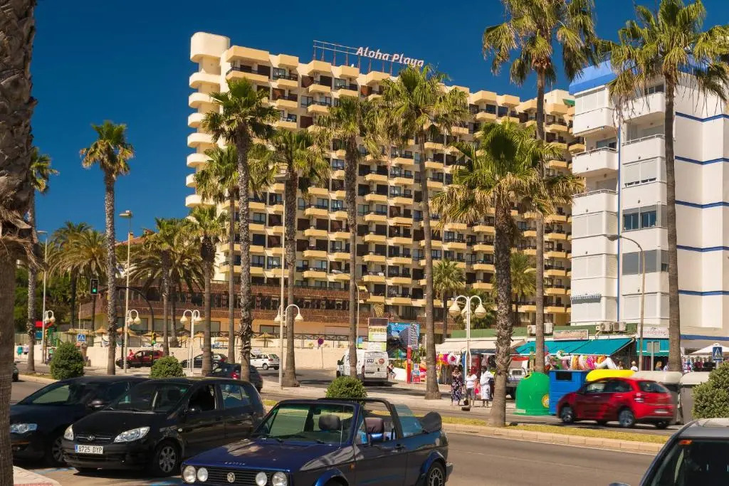 Sea Views Aloha Apartment by GHR Rentals