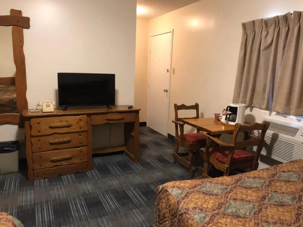 Agassiz Park Lodge