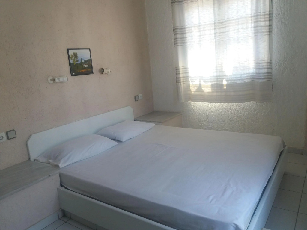 Aquarius Apartments