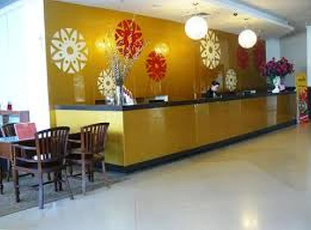 M Suites Hotel