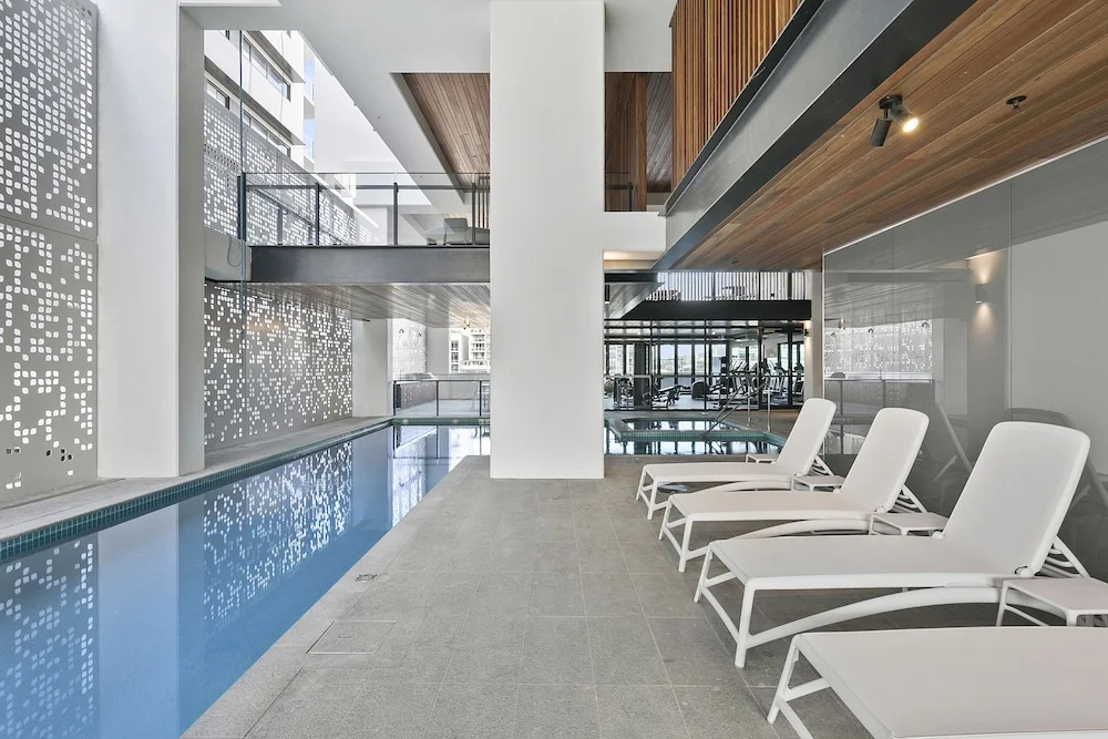 Airhome Southbank Riverside Tower