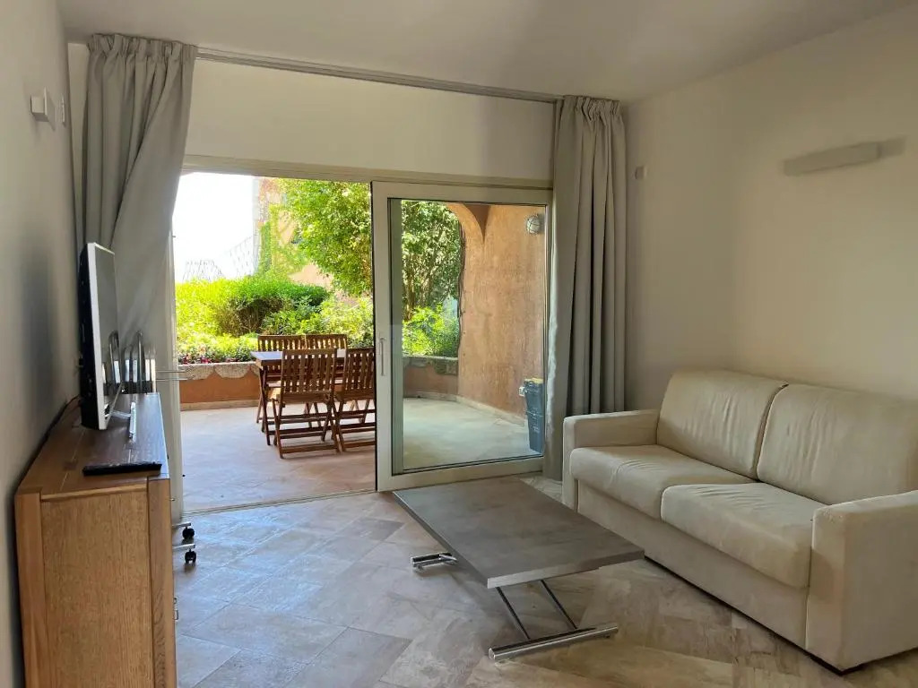 Residence Sherden, Appartamento Spiaggia Bianca