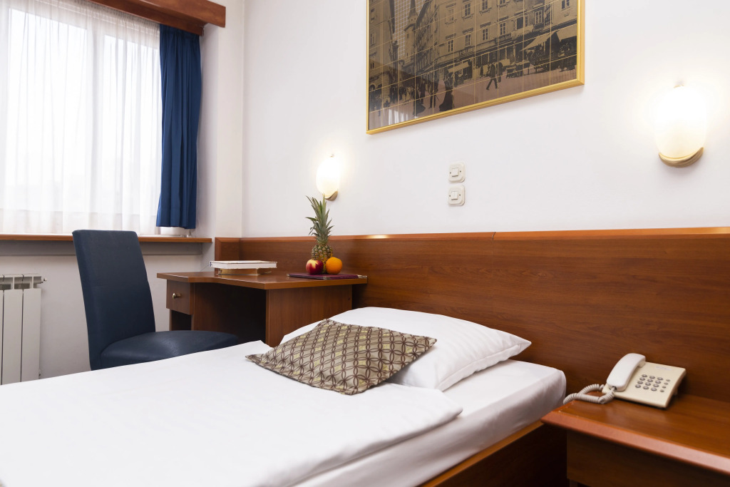 Hotel Neboder