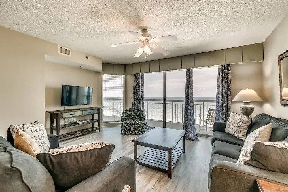 Crescent Shores N - 702 Apartment 3