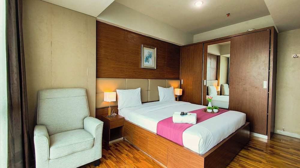 Modern 1Br With City View At Tamansari Papilio Apartment