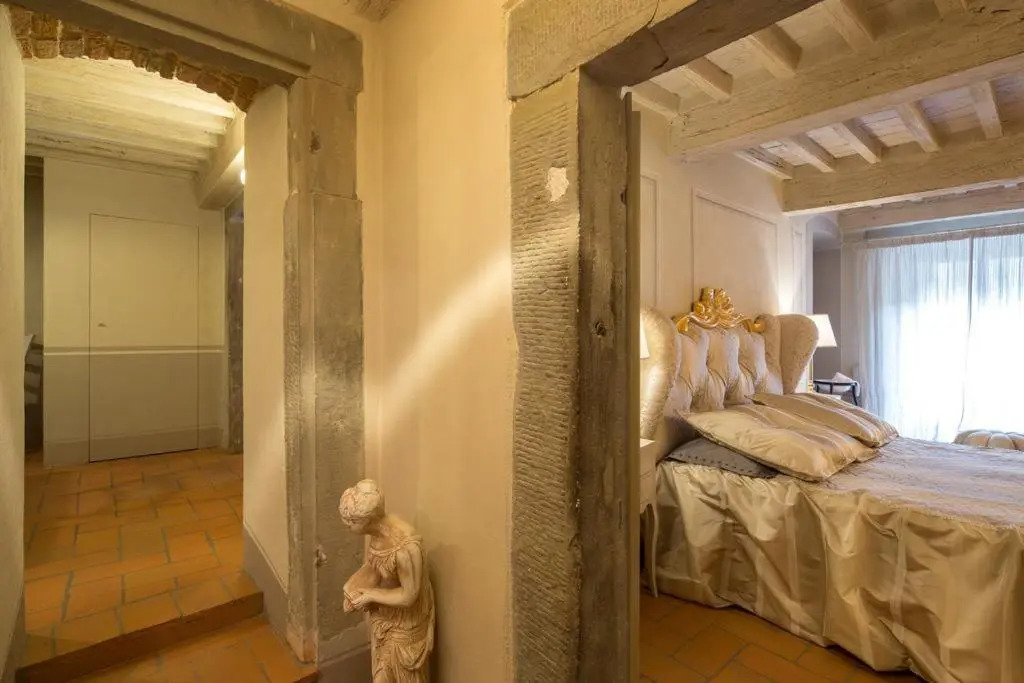 My House Cortona on the theater square