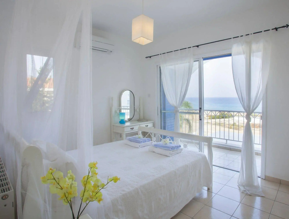 Mimosa Seafront Villa