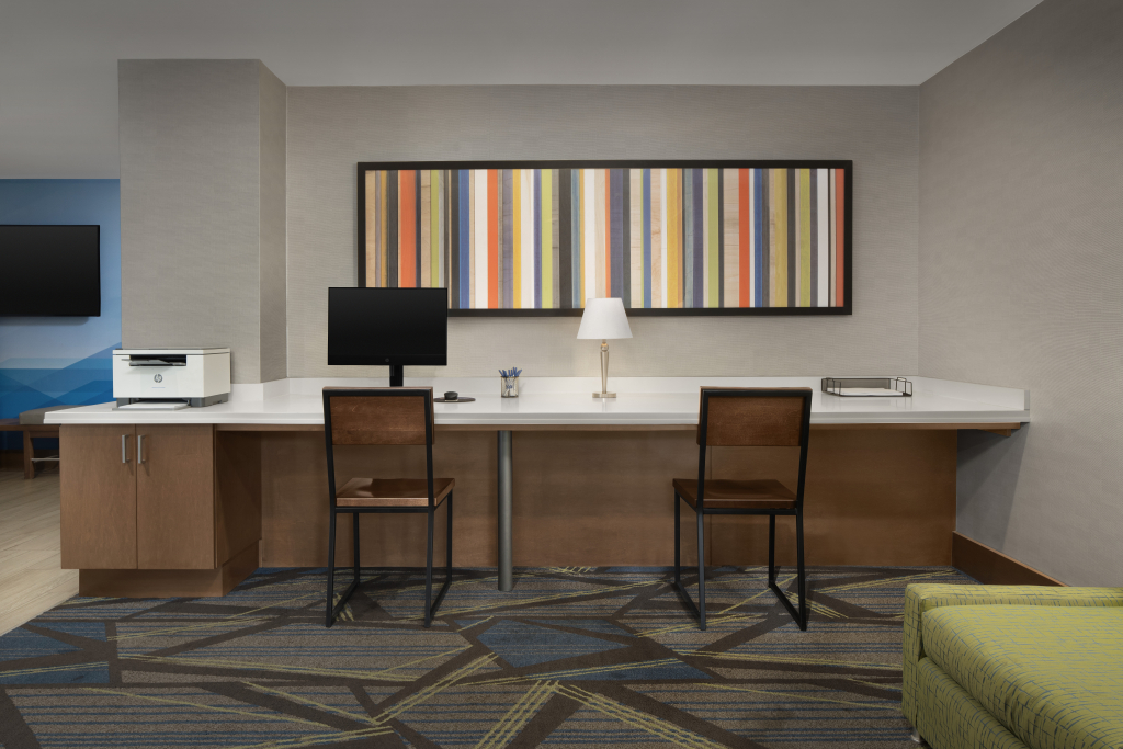 Holiday Inn Express Andover North - Lawrence by IHG