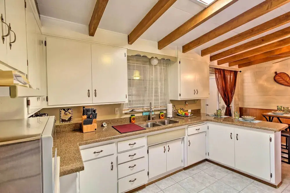 Renovated Tucson Gomez Casita w/ Yard < 7 Mi to DT