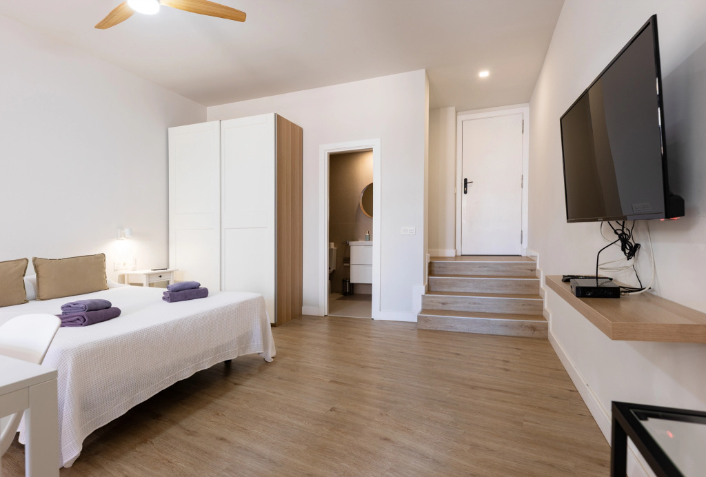 Bristol Sunset Beach - Holiday Apartments