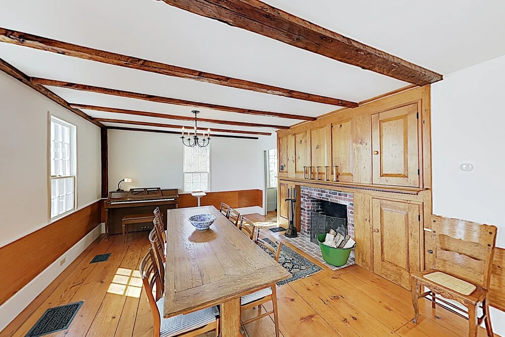 New Listing! All-suite Harbor-view W/ Deck 4 Bedroom Home