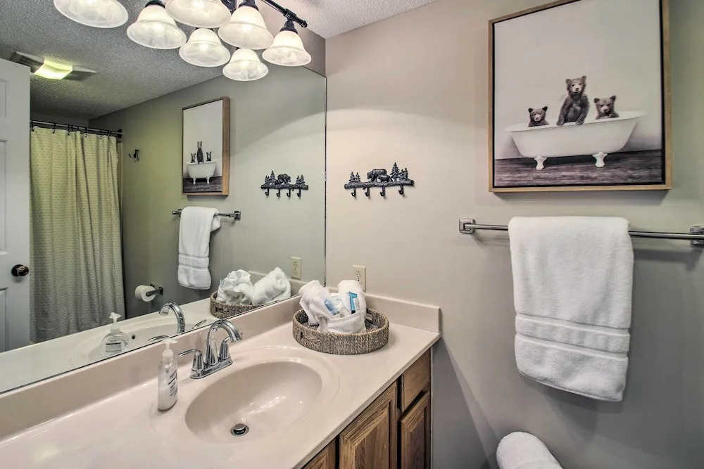 Wintergreen Resort Condo: Walk to Ski Lift!