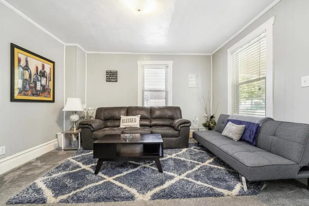 Cutest Nibley Park Bungalow