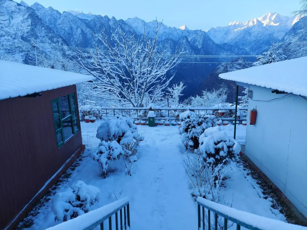 Himalayan High, Auli, By Himalayan Eco Lodges