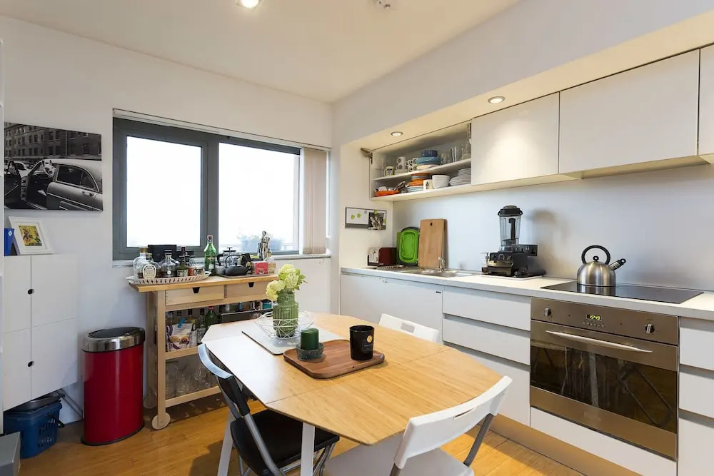 1 Bedroom East London Balcony Flat
