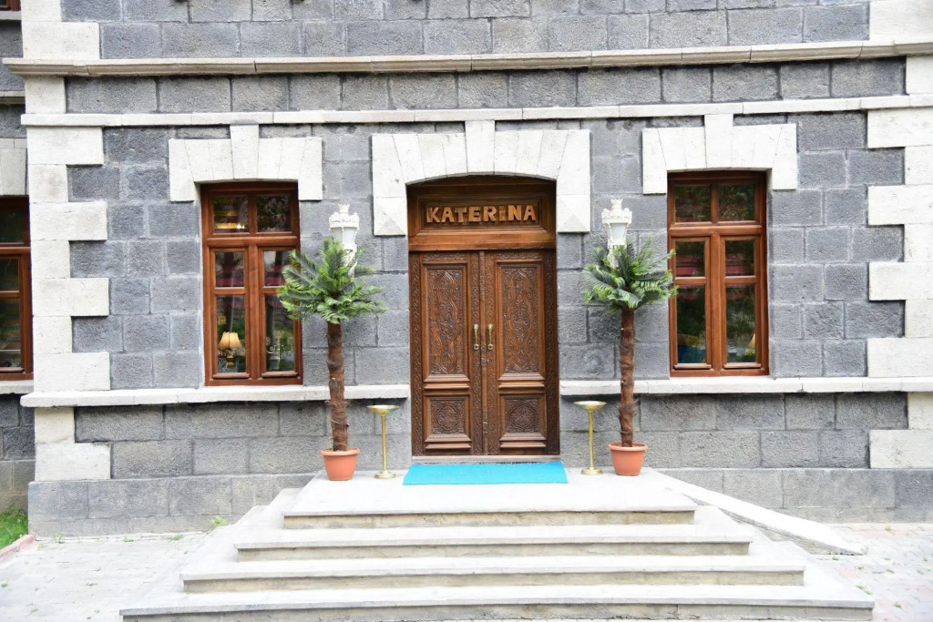 Katerina Palace 1877