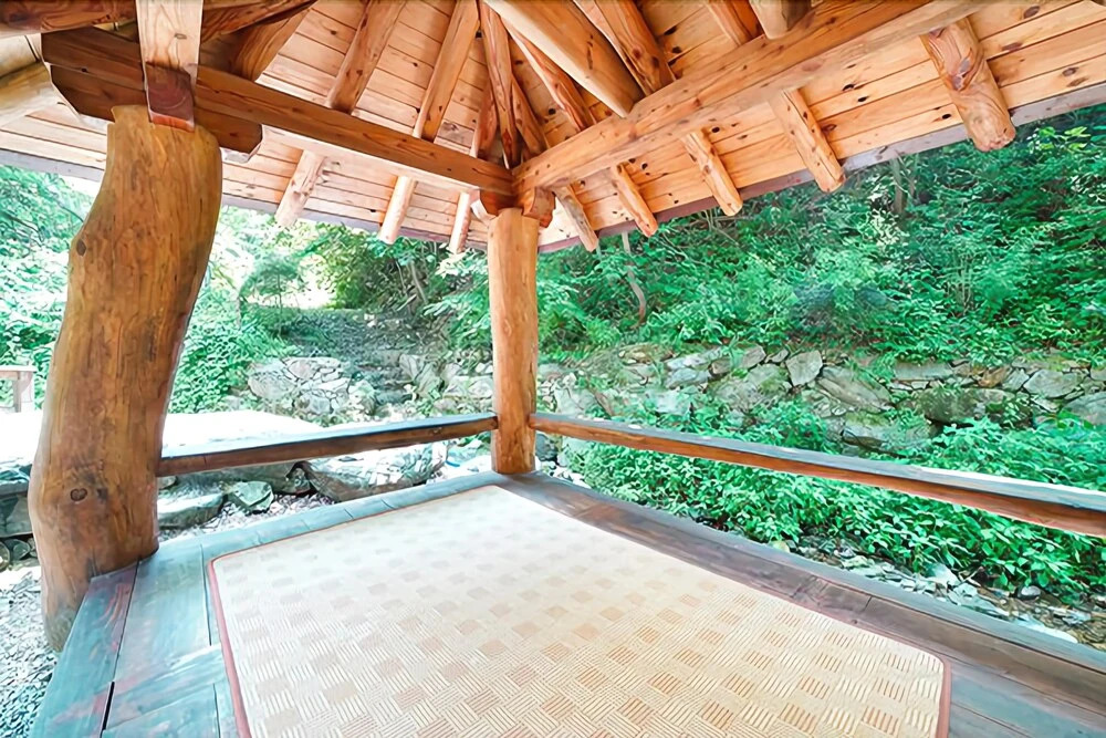 Yangpyeong Jongjagol Hill Fragrance Pension