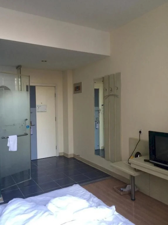 Eaka 365 Hotel