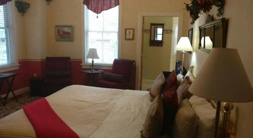 The Iron Gate Inn & Winery