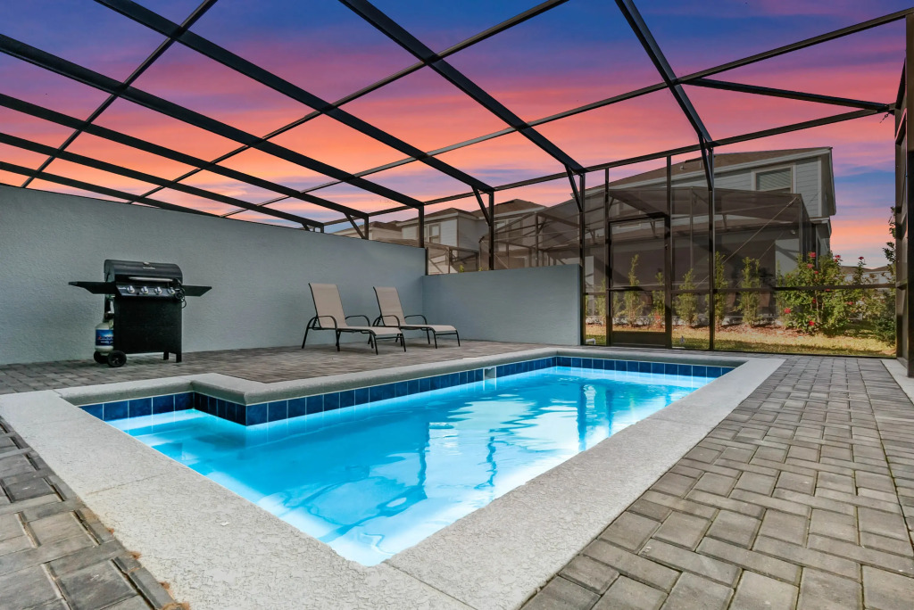 5 Bd 45 Ba Windsor At Westside 8928 Sa