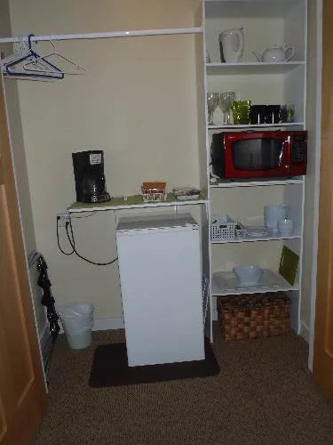 Selah Guest House
