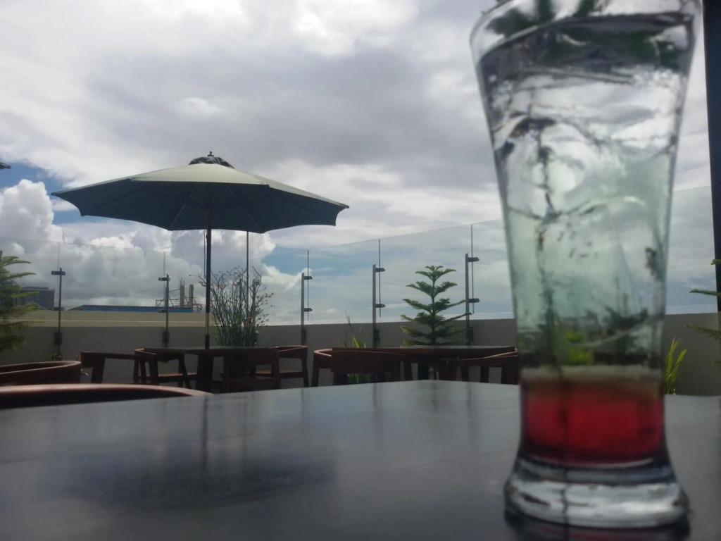 Airy Boulevard Ahmad Yani 17 Manado