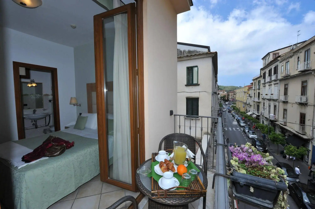 Hotel Sorrento City
