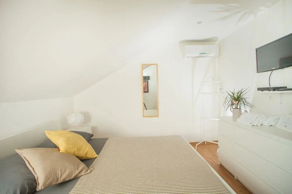 Top floor apartment