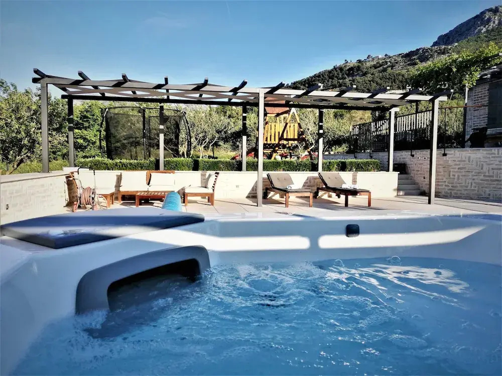 Villa Manda Korina - Three-Bedroom Villa with Private Pool