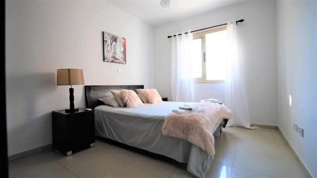 Oracle C-102 1 Bedroom