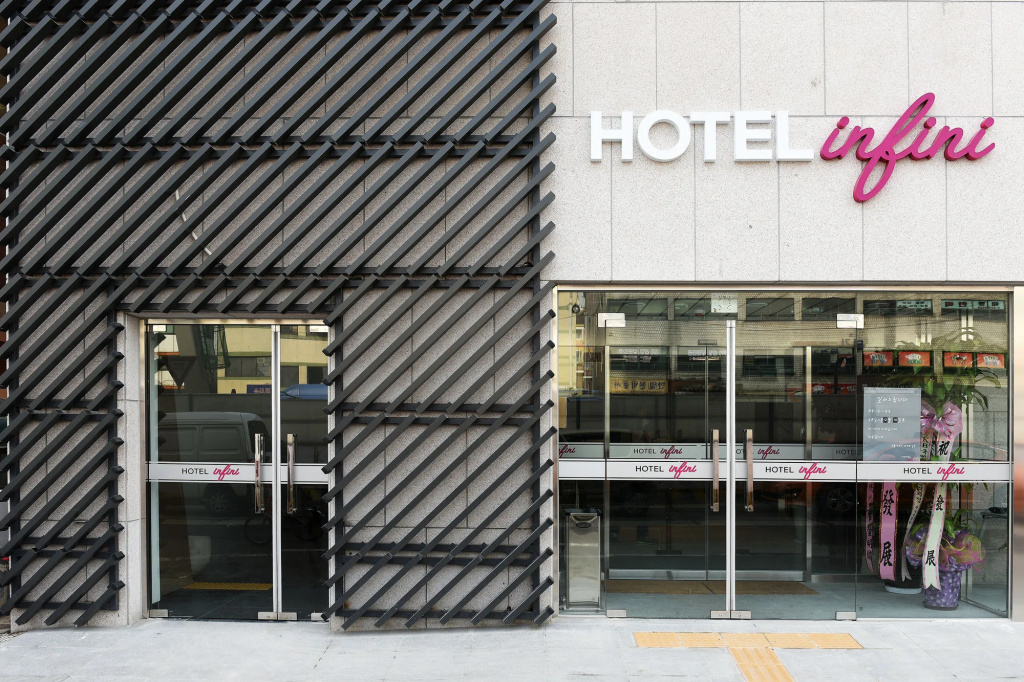 Hotel Infini