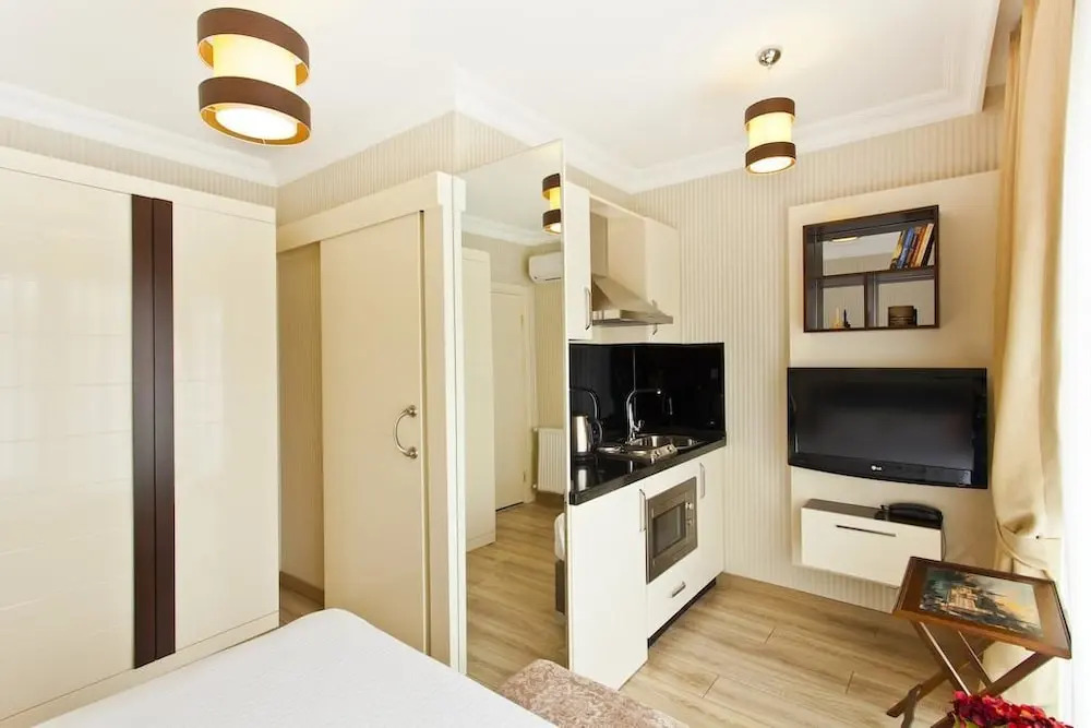 Evoda Hotel