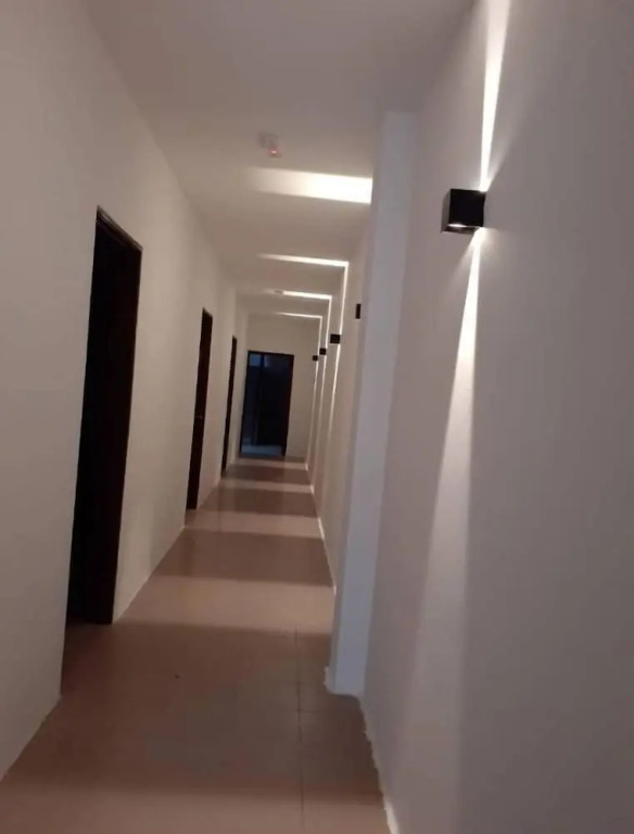 COMFORTABLE STAY