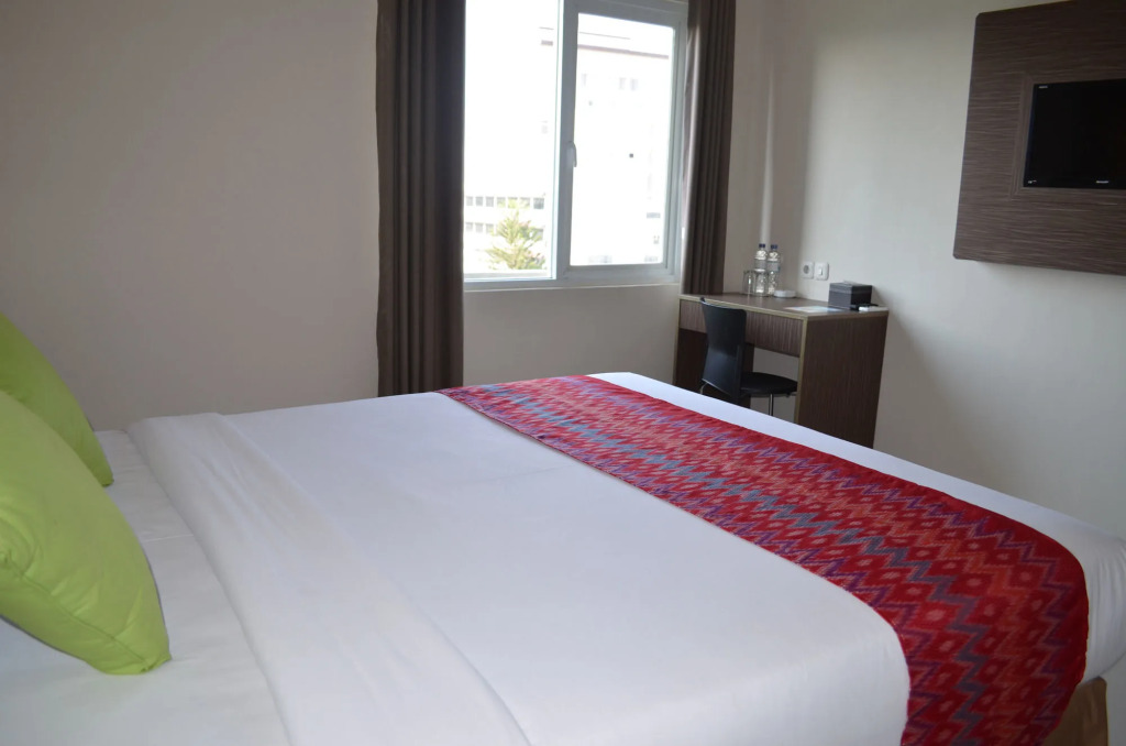 Tiatira Kencana Hotel