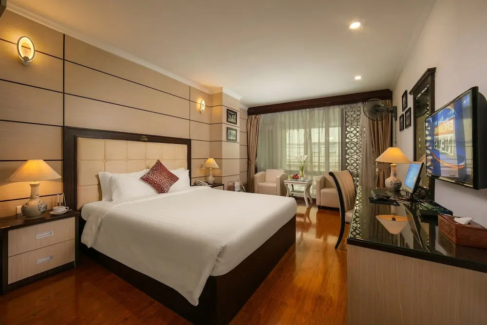 Golden Cyclo Premier Hotel Powered by Fave