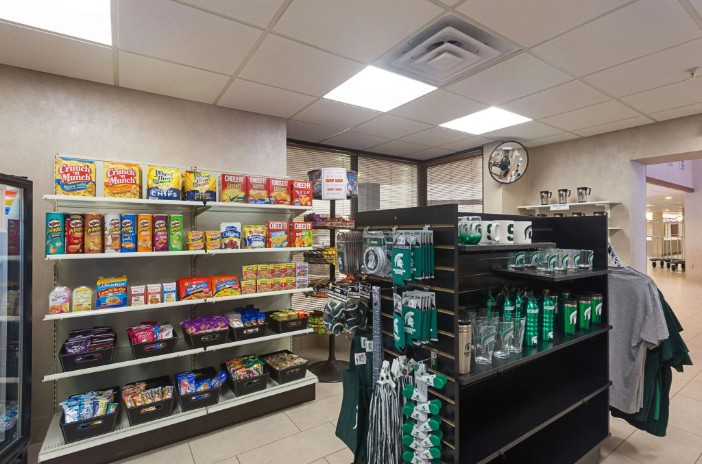 Quality Suites Lansing West
