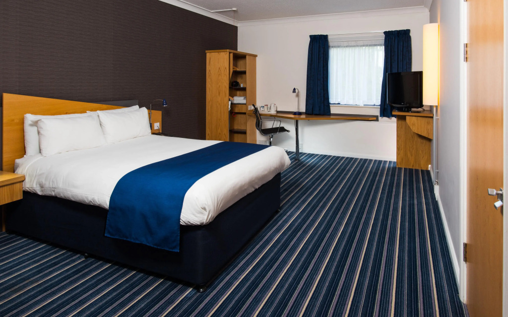 Holiday Inn Express Northampton - South by IHG