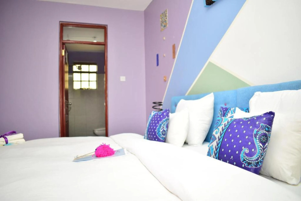 Cozy Rooms JKIA -Games Nights - Gated - Secure -3 Bedroom -5 Beds -2Baths -15Mins to JKIA-SGR