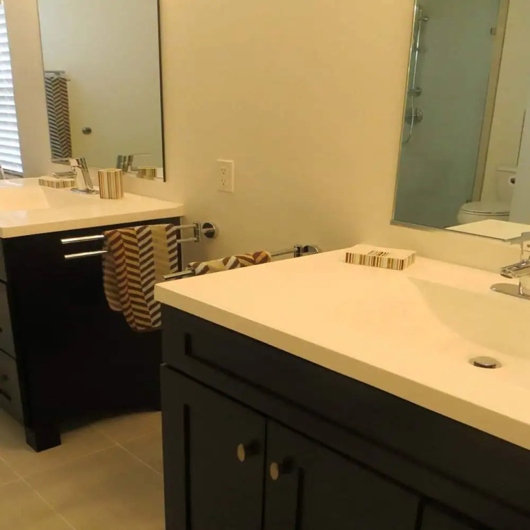 Altaira - Top Location Lake View Pool Spa4 Bed