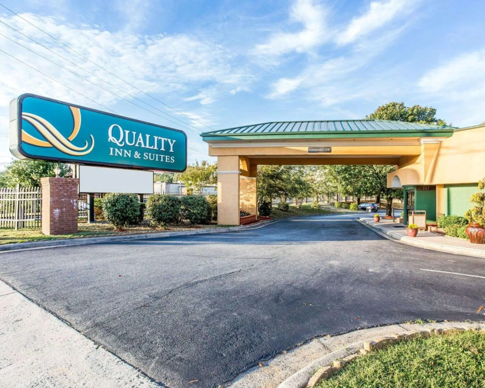 Quality Inn & Suites Coliseum
