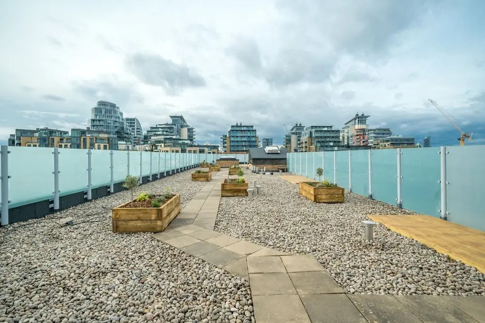JOIVY Gorgeous 2-Bed Flat W/ Desk In Wandsworth