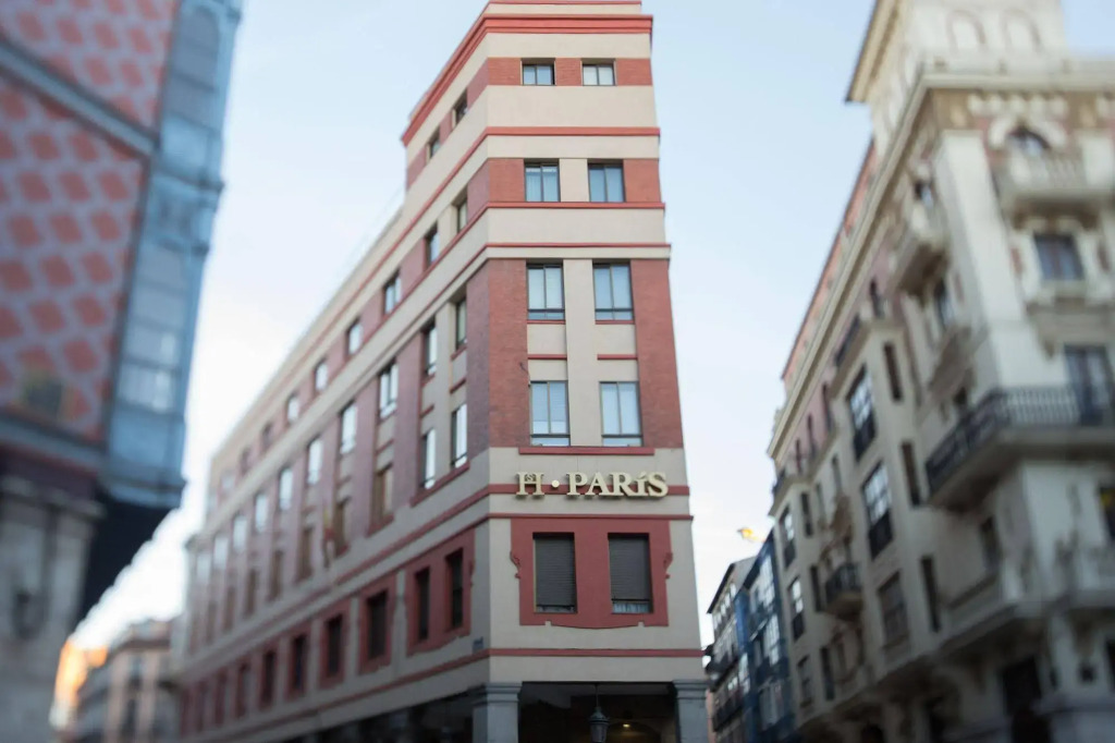 Hostal Paris