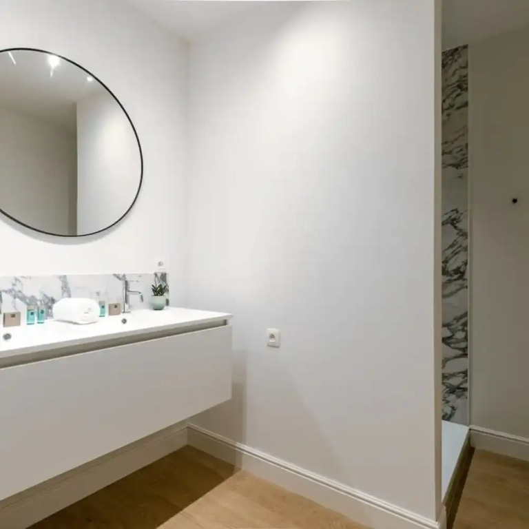 Modern Apartment Located at Historical Main Square
