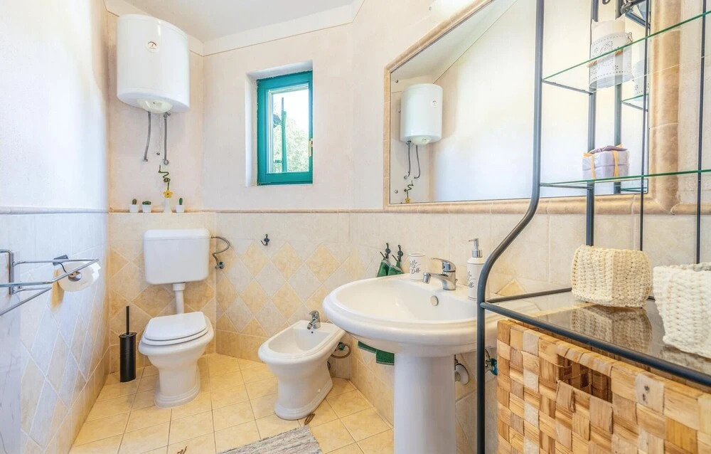Lovely Home In Malinska