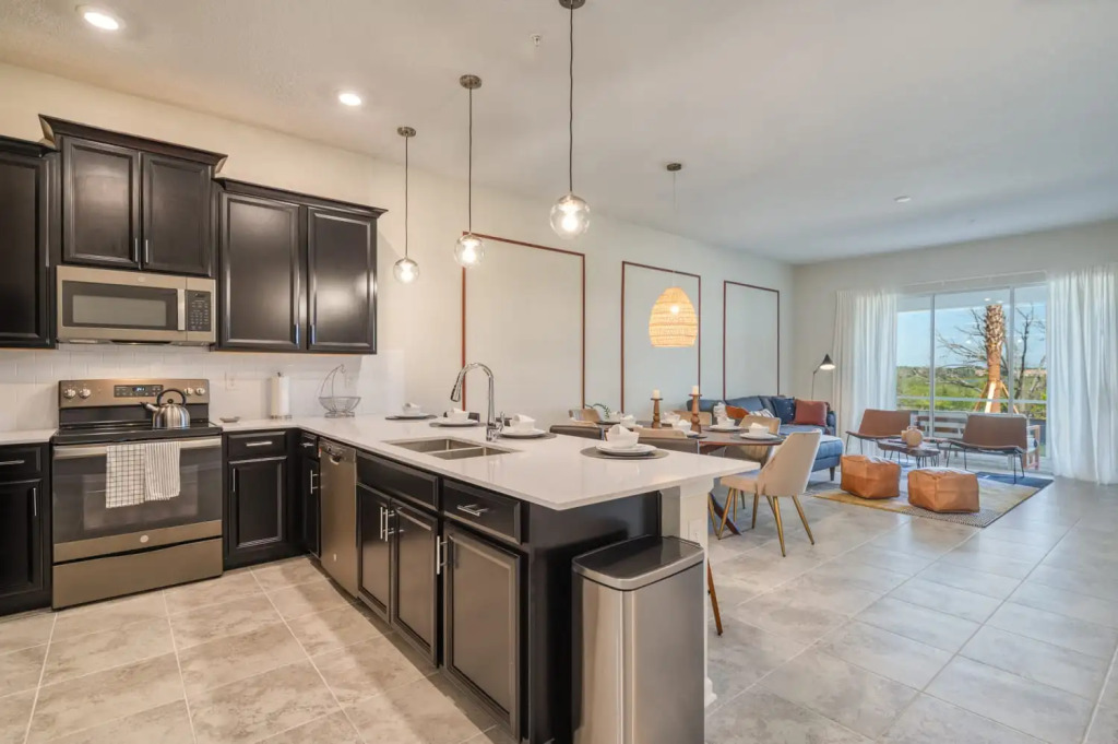 Elegant and modern home near Disney
