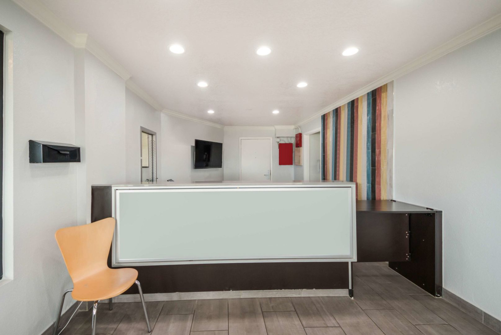 Studio 6 Laredo, Tx - North I-35